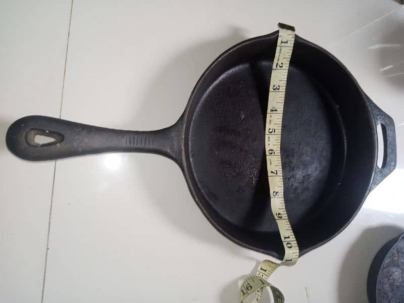 cast iron  pan 1