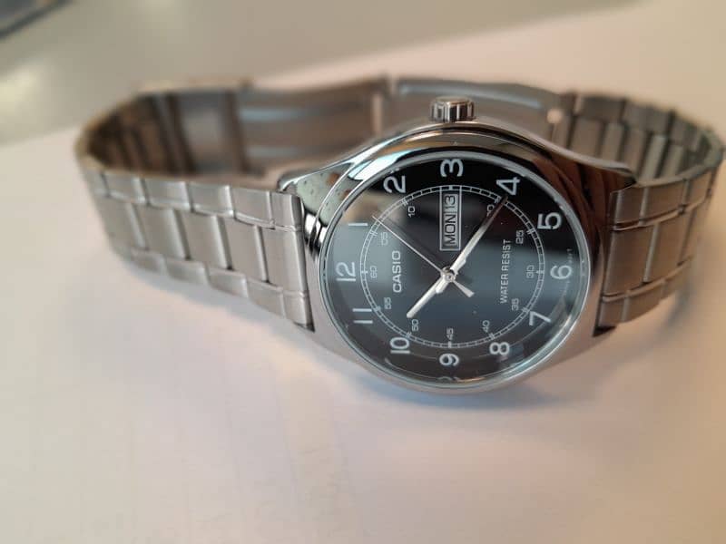 Original Casio Stainless Steel Watch 1