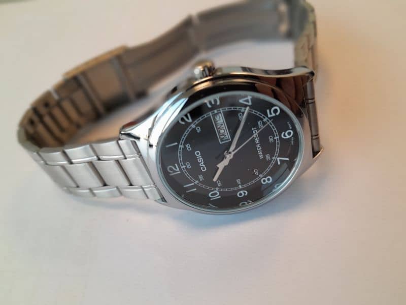 Original Casio Stainless Steel Watch 2