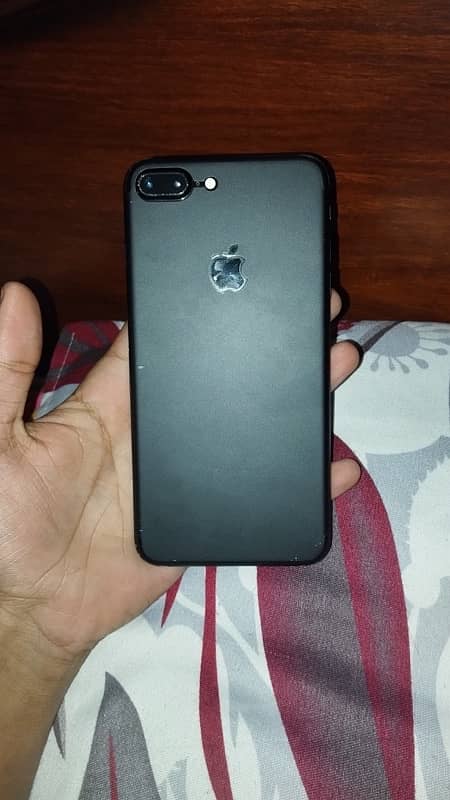 iphone 7 plus  128 gb urgent sale 1