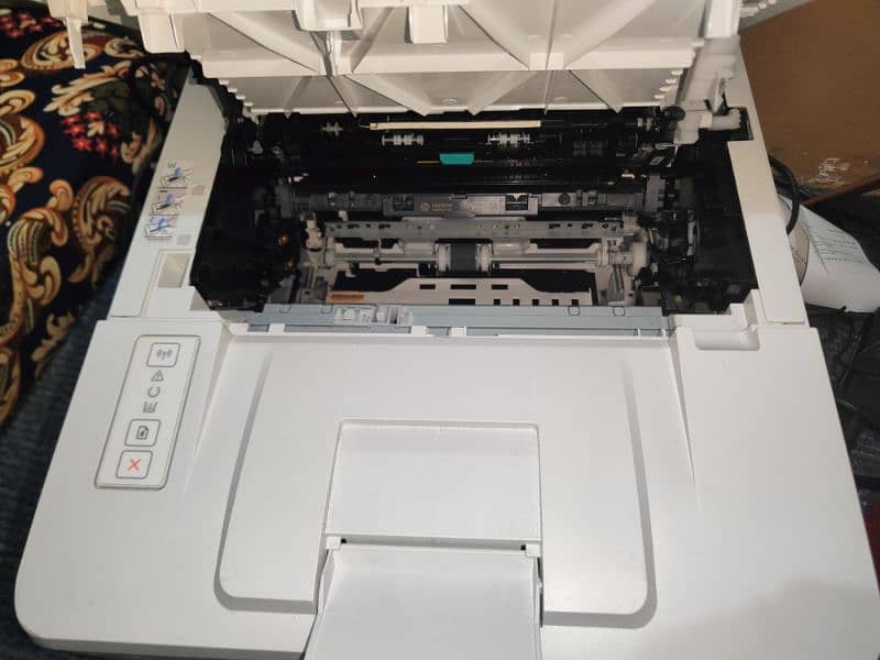 Pronter HP LaserJet Pro M203dw 6