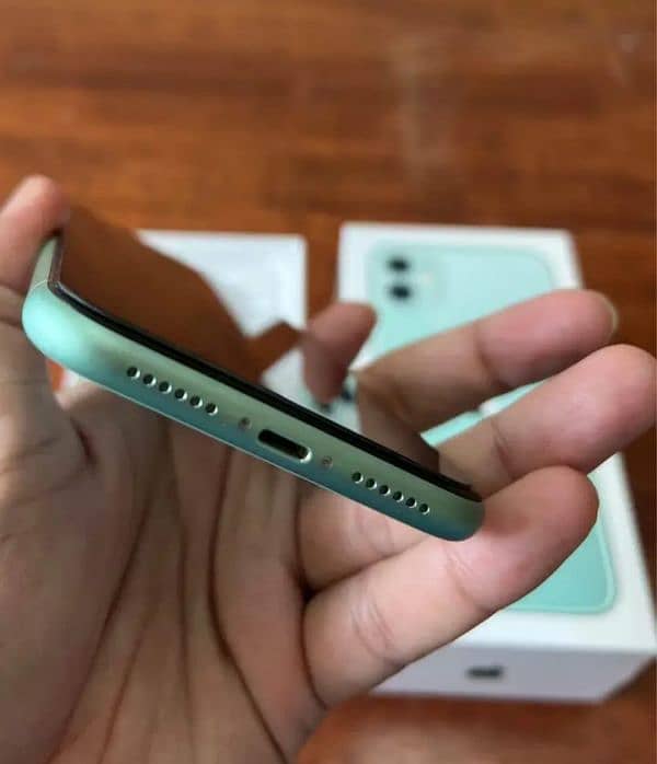 iPhone 11 full box call number 03407747893 1