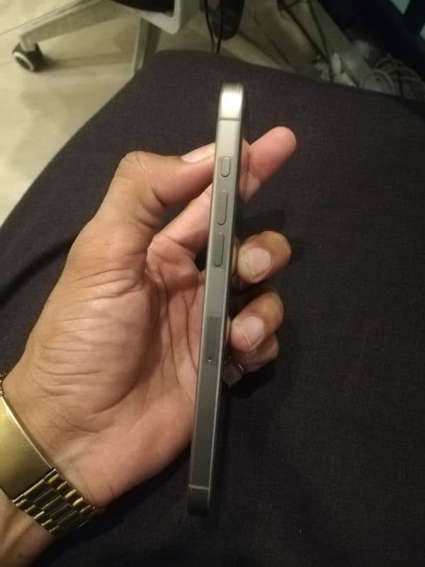 IPhone 15Promax Natural Titanium (Non PTA) 4