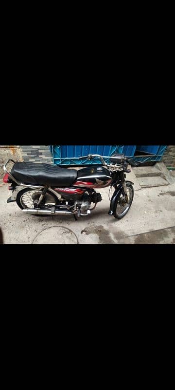 For sale honda CD 70 red colour 2