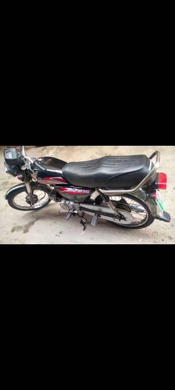 For sale honda CD 70 red colour 4