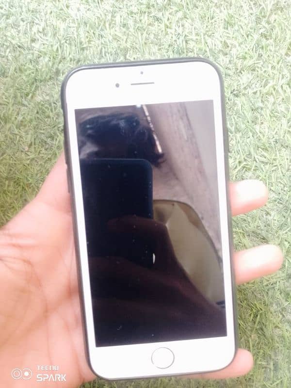 iphone 6 non pta bettery helth 100 condition 10/9 only 10000 7