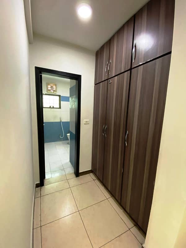 Exclusive Open View Near Mosque & Park 3rd Floor Apartment For Sale In Prime Location Call Now! 17