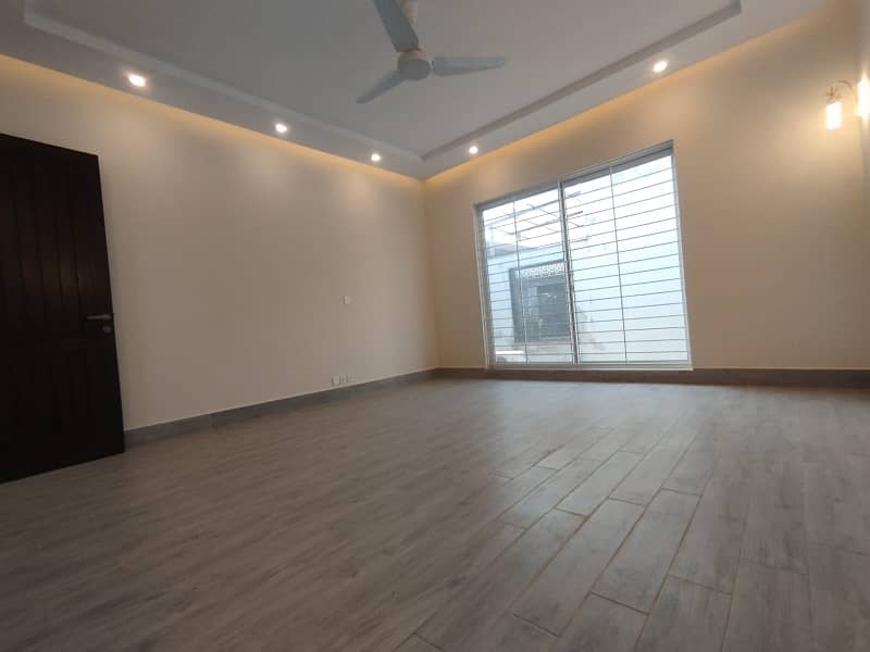 Dha Phase 6 Near Raya Fairways Commercial 22 MARLA BRAND-NEW UPPER PORTION FOR RENT UNBELIEVABLE DEMAND 8