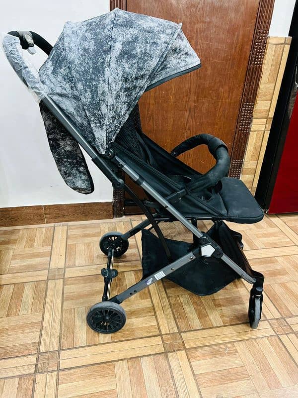 Imported baobaohao stroller. light weight. 1