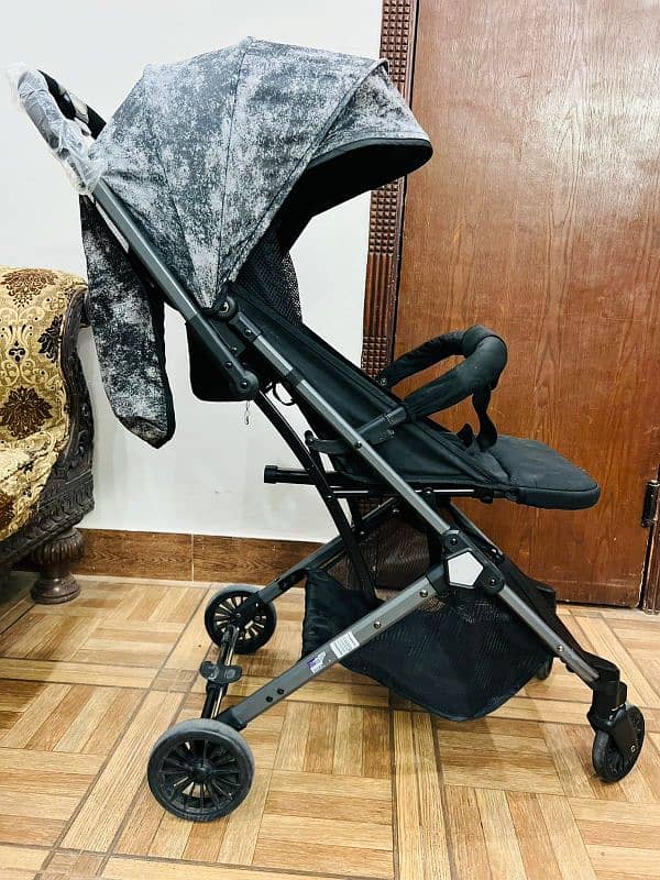 Imported baobaohao stroller. light weight. 3