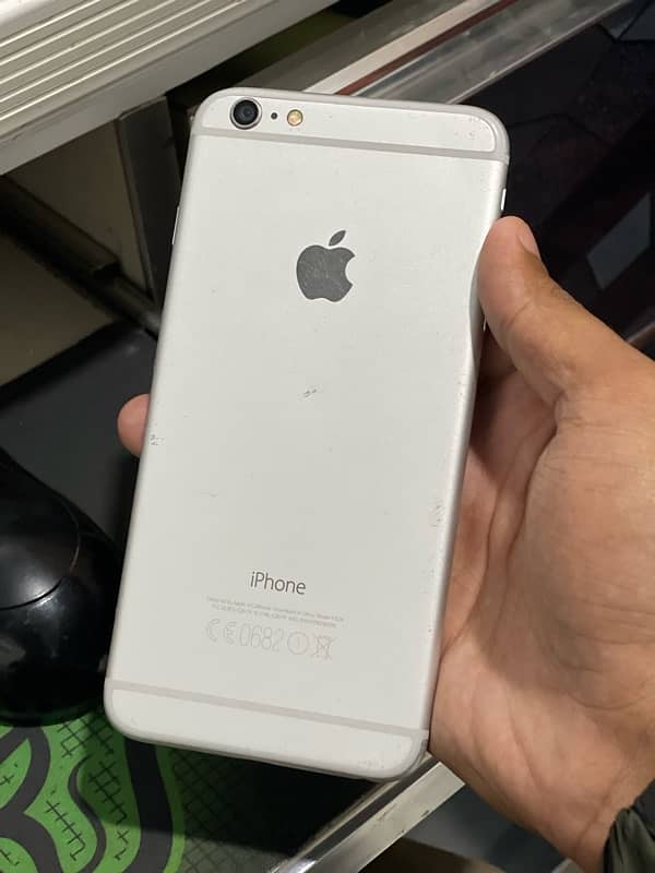 Apple iPhone 6 Plus 2