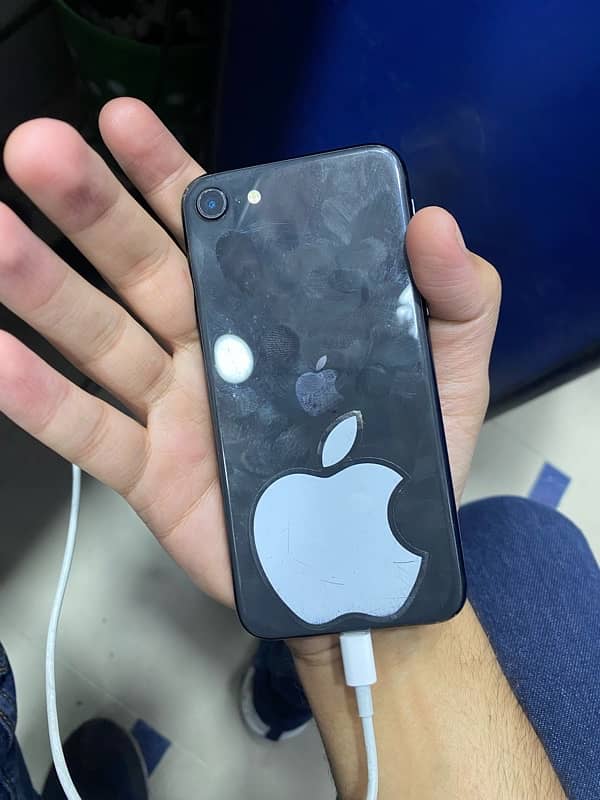 iPhone SE brand new condition 7