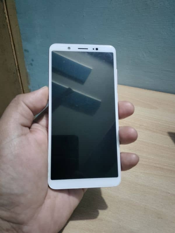 Vivo Y75A 6/128 With box scatheless phone 3