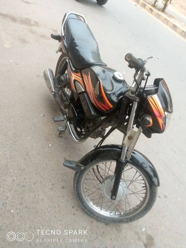 HONDA 100 praidor 03064806563 2