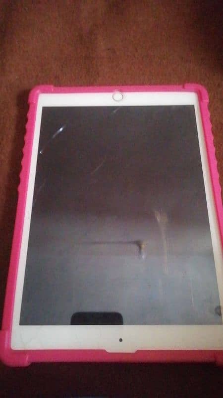 ipad 5 Generation for sale  32GB 1