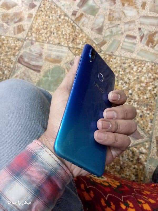 Vivo y93 Urgent sale 03162714566 2