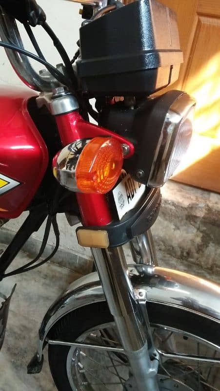 Honda 125= 2021 modal bio matic majood hai 5