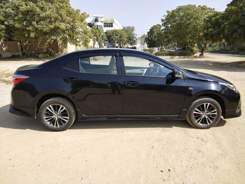 Toyota Corolla Altis 2022 5