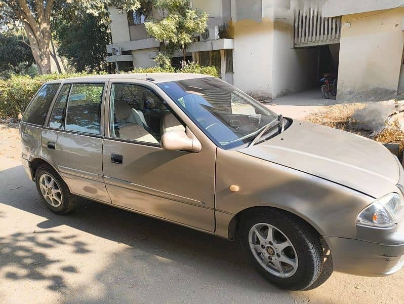 Suzuki Cultus 2016 0