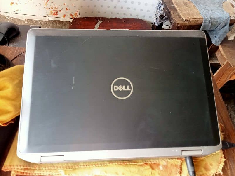 Dell laptop i5 3 generation latitude 6410 3