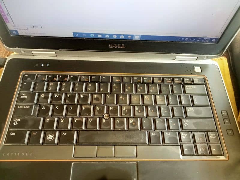 Dell laptop i5 3 generation latitude 6410 5