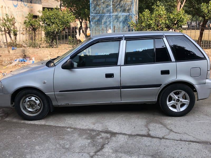 Suzuki Cultus 2012 4