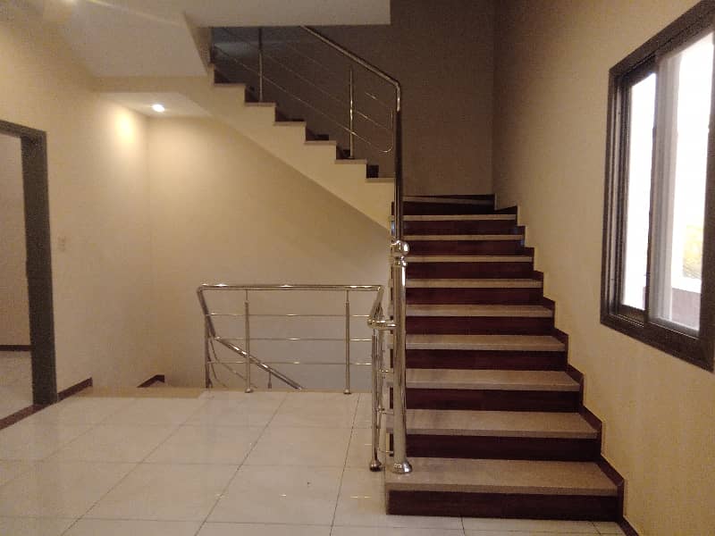 Prime Location 120 Square Yards House For Sale In Rs. 28500000 Only 24