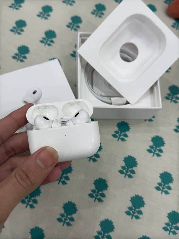 apple airpods pro 2 3