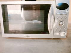 microwave oven