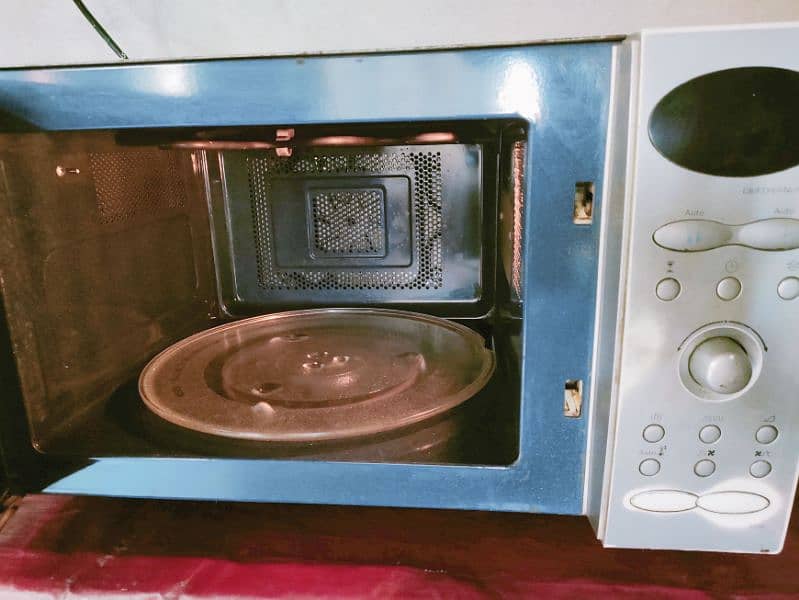 microwave oven 1