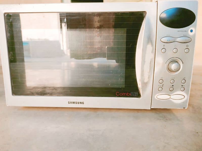 microwave oven 3