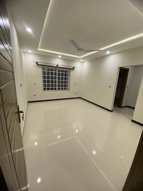 1 kANAL UPPER PORTION AVAILABLE FOR RENT IN GULBERG GREEN ISLAMABAD 0