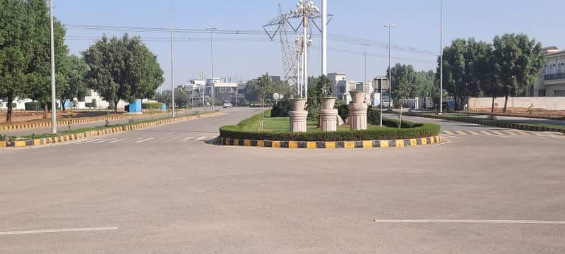 10 Marla Plot in B Block Citi Housing Sargodha Road Faisalabad 24