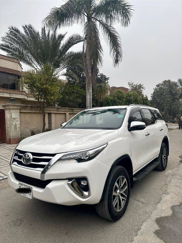 Toyota Fortuner V 2020/21 2