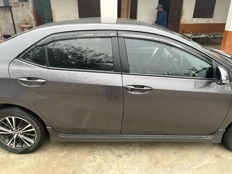 Toyota Corolla Altis 1.6 2019 7