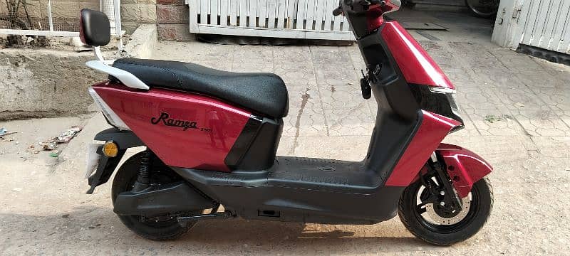 RAMZA F507 G7 A700 SCOOTY COOTER EV CHARGING NEW ASIA AIMA F507 4