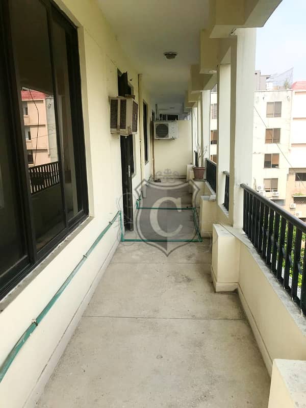 Beautiful Unfurnished 3 Bedroom Apartments 8