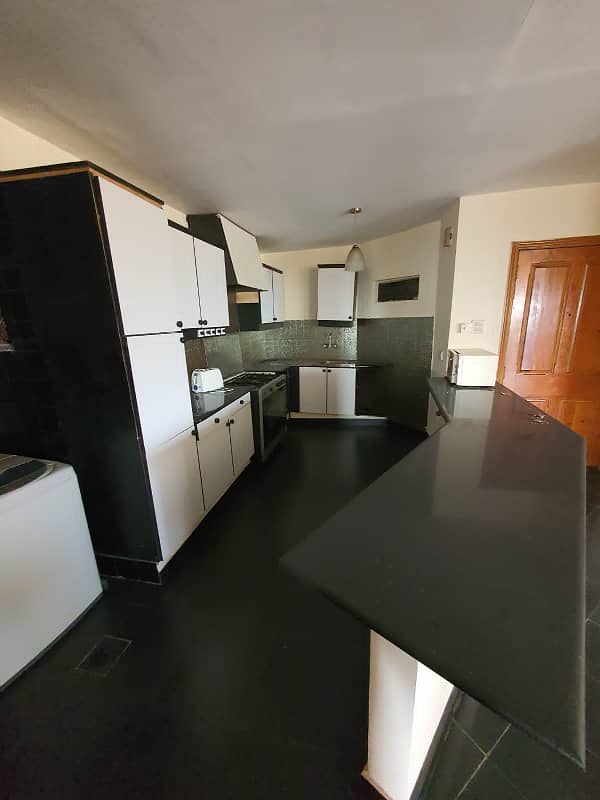 Beautiful Fully Furnished 2 Bedrooms Apartment Available For Rent 6