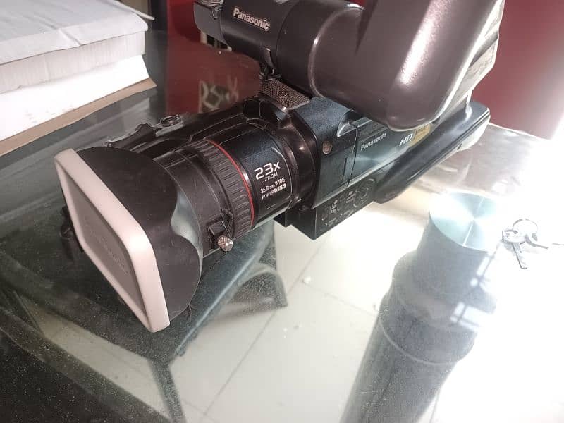 urgent sale Panasonic HDC MDH1 13