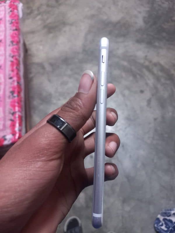 iphone 8 all ok ha bhai 1