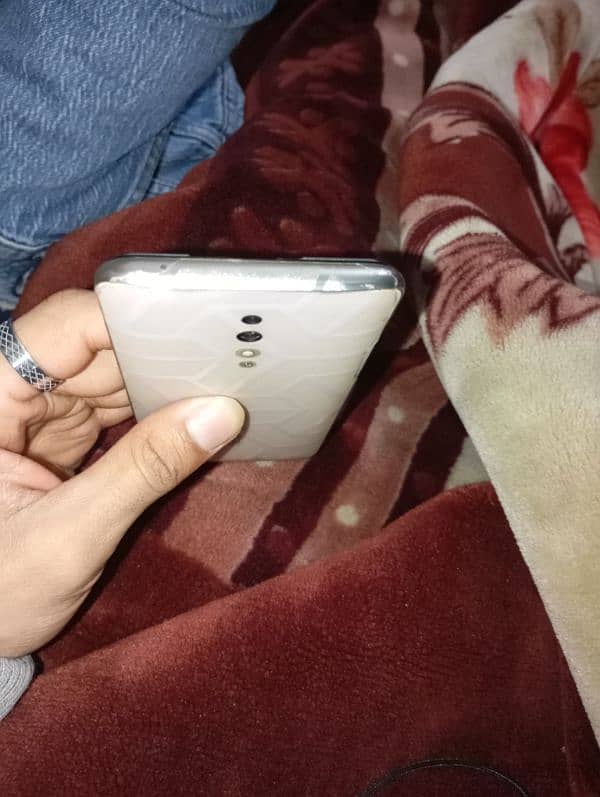 Oppo Reno z with box pta approved  All ok 100% Granted 5