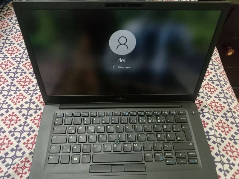 Dell latitude 7490 2