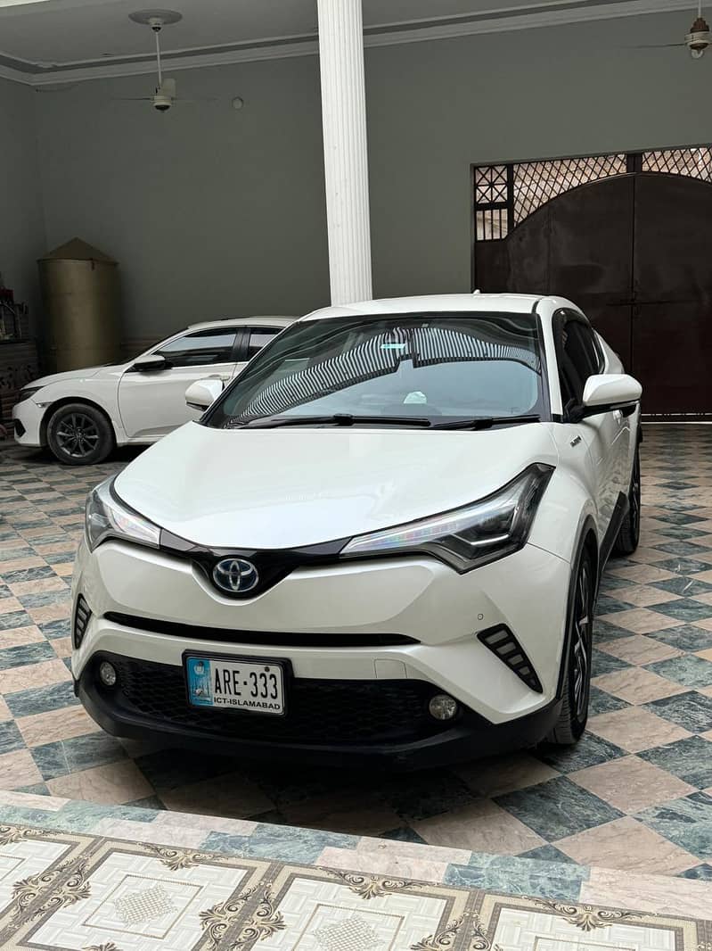 Toyota C-HR G 2017 3