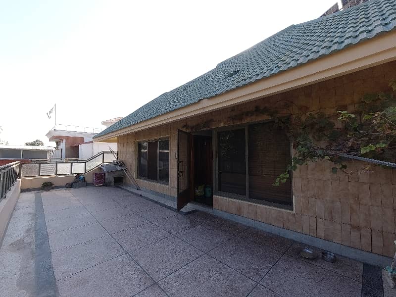 F10/2 Beautiful Location 800 Sq Yards House For Sale 32