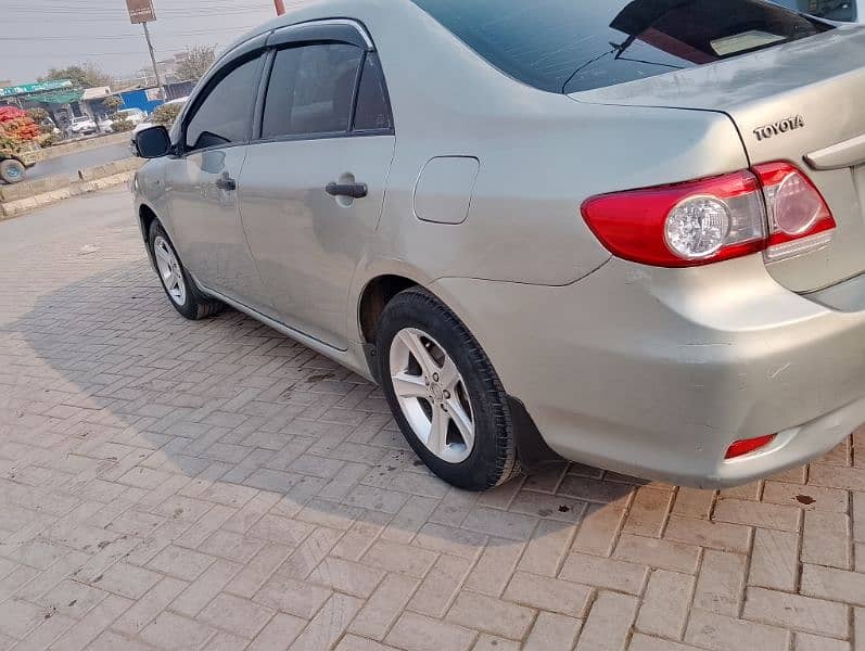 Toyota Corolla GLI 2010 4