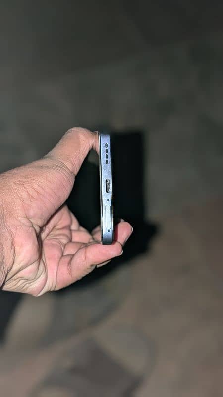 Realme 13+5g 12/256 10/10 condition 11months warranty 1