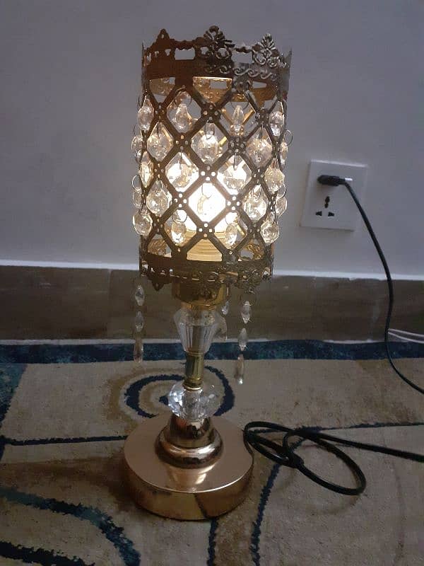 golden metal lamp 1