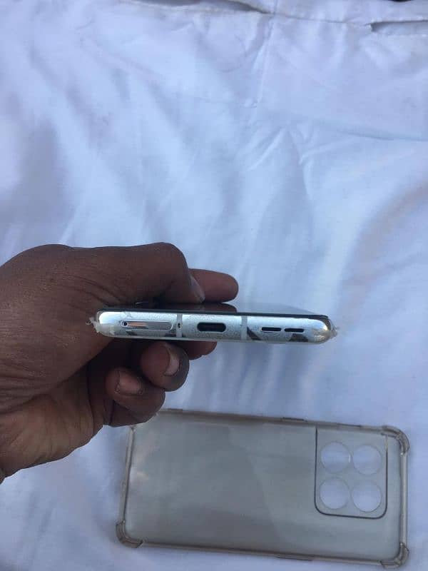 one plus 10 pro 5g like new 3