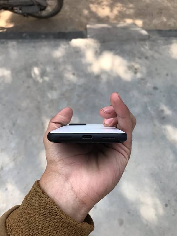 google pixel 4 6/128 new kit + sim working 5