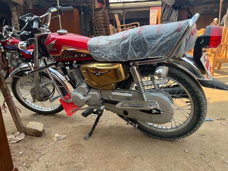 Honda 125 gold ediction 0